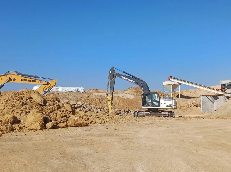 Çekmeköy Kırıcı İşleri